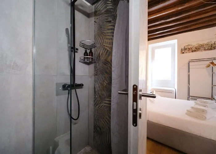 Trident By Buddyrent Apartment Rom